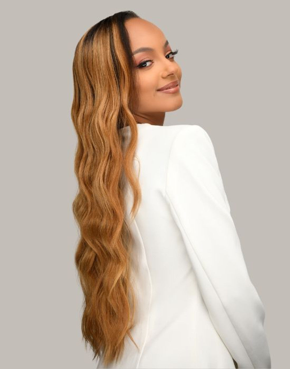 Feme 2-in-1 Half Wig or Ponytail- Lexi: Length: 21"