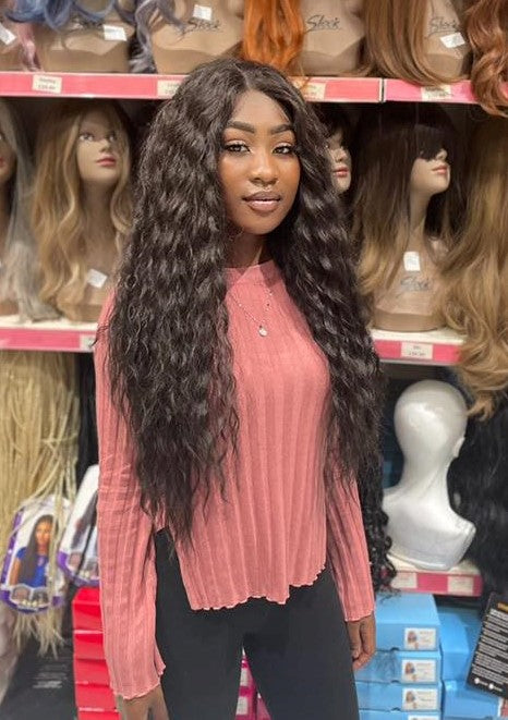 Sleek Spotlight 101 Freya Wig