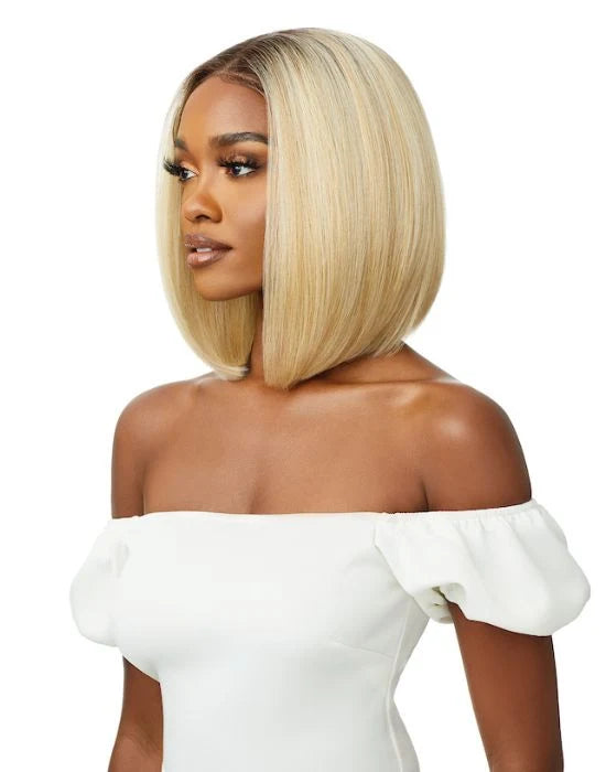 Outre Perfect Hairline Jenisse Synthetic 13x4 HD Lace Bob Wig