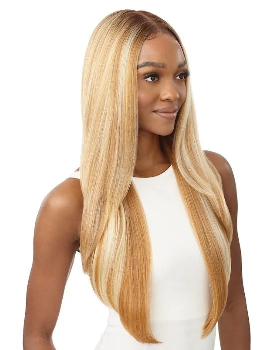 Outre Perfect Hairline Tatienne 26" Synthetic 13x6 HD Lace Wig