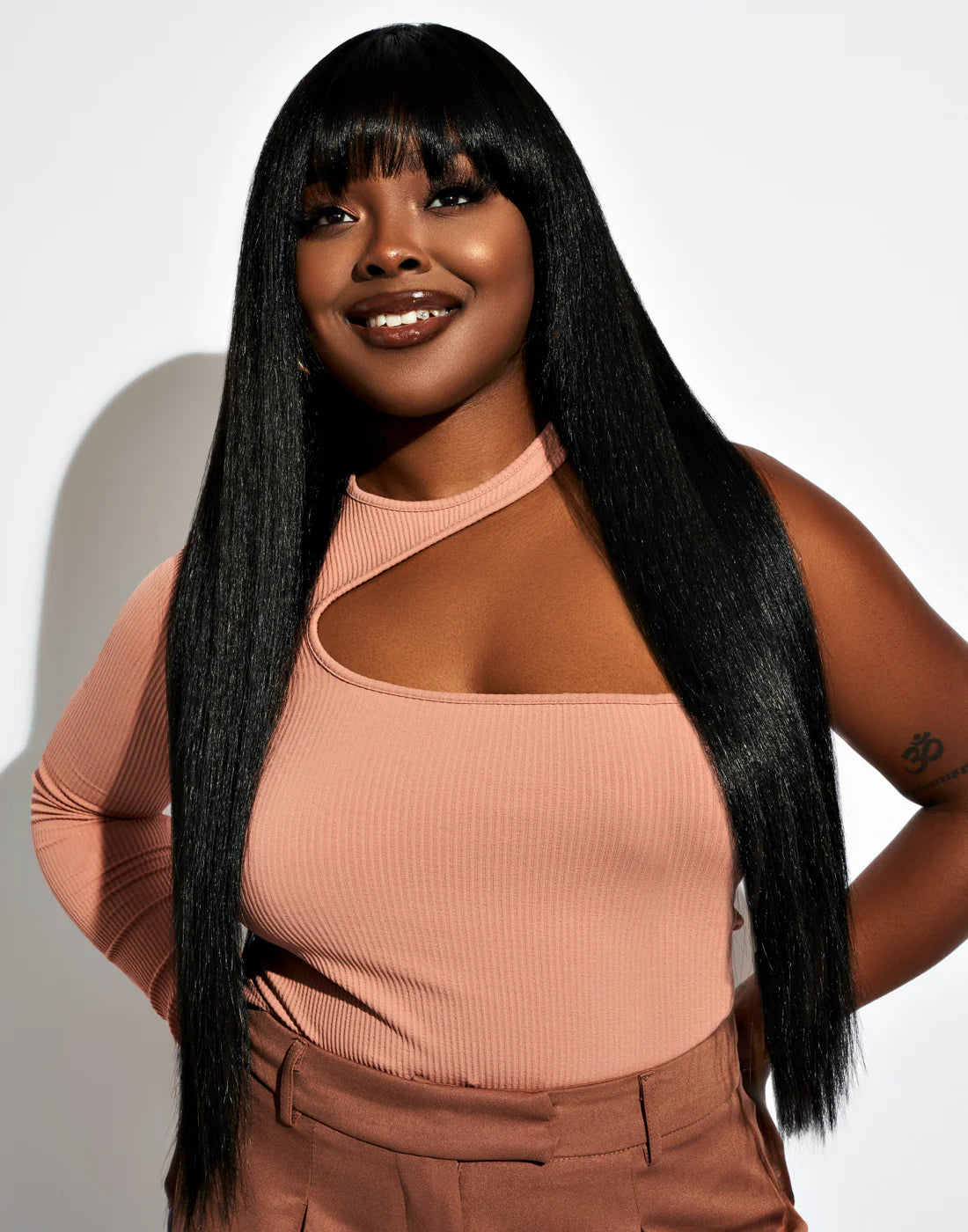 Feme - Smooth Press Out Wig