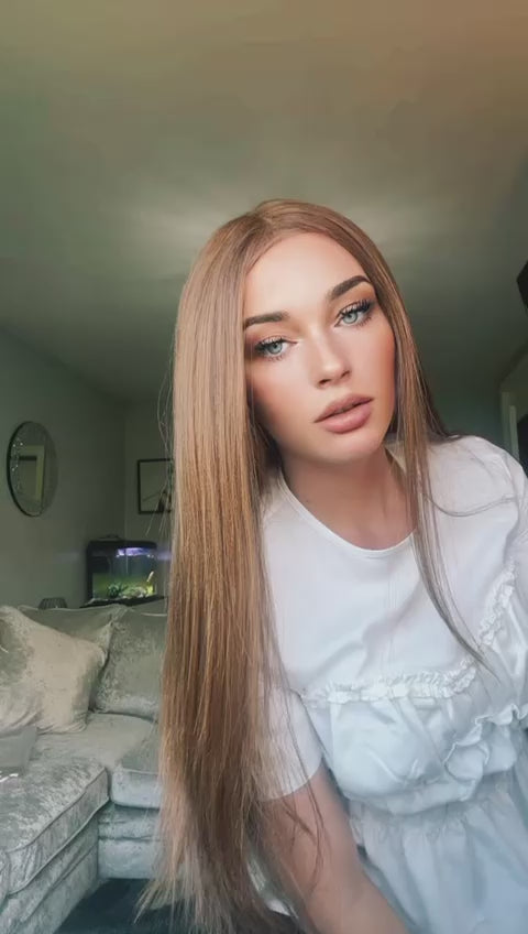 Echo "Zara" Lace Front Synthetic Wig